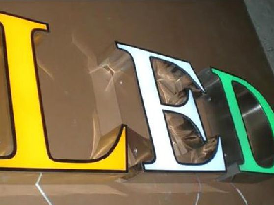 怀远介绍LED招牌的基础知识。